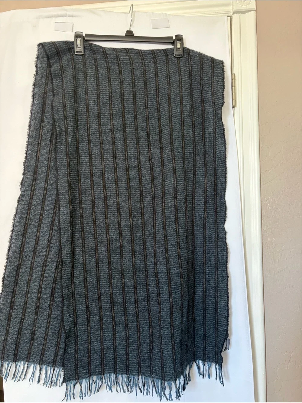John Varvatos men’s 100%‎ cashmere striped scarf
